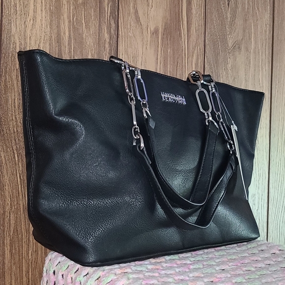 Kenneth Cole Reaction Tote - Picture 3 of 9